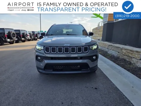 Gray 2023 Jeep Compass Latitude for sale in Platte City, MO