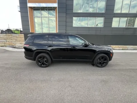 Photos of 2022 Jeep Grand Cherokee L Limited for sale in Platte City, MO at Airport Chrysler Dodge Jeep Ram