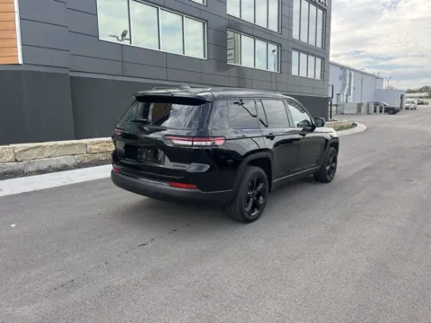 Another view of 2022 Jeep Grand Cherokee L Limited for sale in Platte City, MO at Airport Chrysler Dodge Jeep Ram