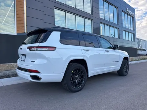 Another view of 2025 Jeep Grand Cherokee L Summit for sale in Platte City, MO at Airport Chrysler Dodge Jeep Ram