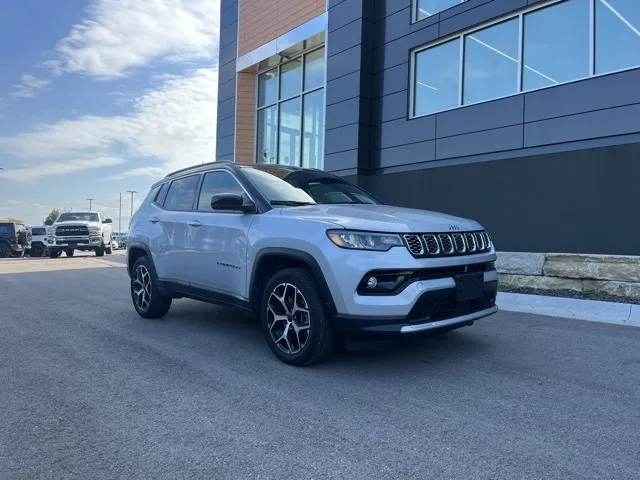 Used 2025 Jeep Compass Limited with VIN 3C4NJDCN8ST501452 for sale in Kansas City