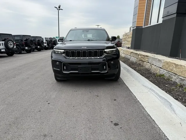 Black 2021 Jeep Grand Cherokee L Overland for sale in Platte City, MO