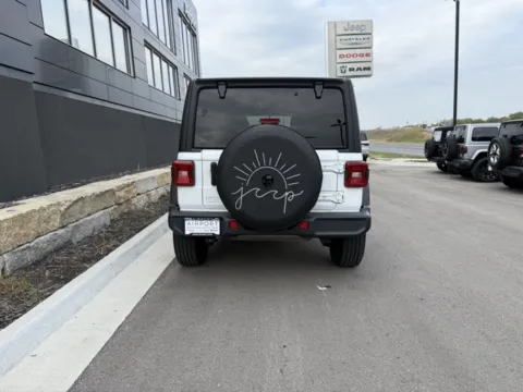 More photos of 2021 Jeep Wrangler Unlimited Sport Altitude at Airport Chrysler Dodge Jeep Ram, MO