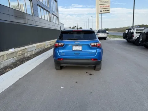 More photos of 2024 Jeep Compass Limited at Airport Chrysler Dodge Jeep Ram, MO
