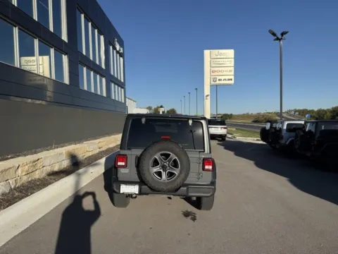 More photos of 2019 Jeep Wrangler Unlimited Sport S at Airport Chrysler Dodge Jeep Ram, MO