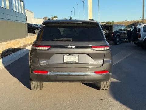 More photos of 2025 Jeep Grand Cherokee Limited at Airport Chrysler Dodge Jeep Ram, MO
