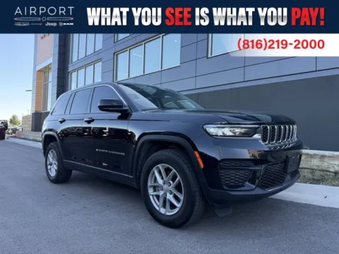 Black 2023 Jeep Grand Cherokee Laredo for sale in Platte City, MO