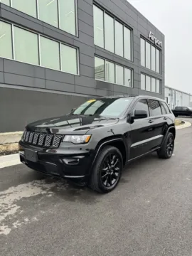 Photos of 2020 Jeep Grand Cherokee Altitude for sale in Platte City, MO at Airport Chrysler Dodge Jeep Ram