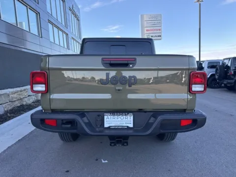More photos of 2025 Jeep Gladiator Sport S at Airport Chrysler Dodge Jeep Ram, MO