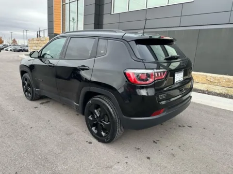 More photos of 2019 Jeep Compass Altitude at Airport Chrysler Dodge Jeep Ram, MO