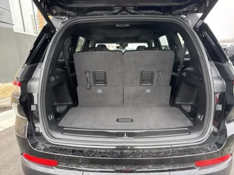 More photos of 2025 Jeep Grand Cherokee L Limited at Airport Chrysler Dodge Jeep Ram, MO