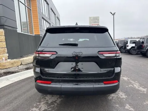 More photos of 2025 Jeep Grand Cherokee L Limited at Airport Chrysler Dodge Jeep Ram, MO