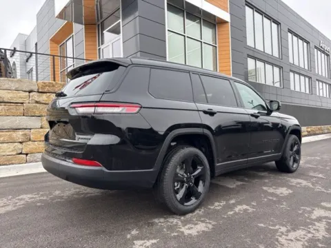 Another view of 2025 Jeep Grand Cherokee L Limited for sale in Platte City, MO at Airport Chrysler Dodge Jeep Ram