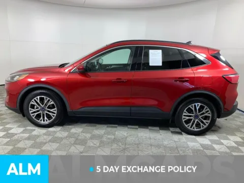 More photos of 2020 Ford Escape SEL at ALM GMC South, GA