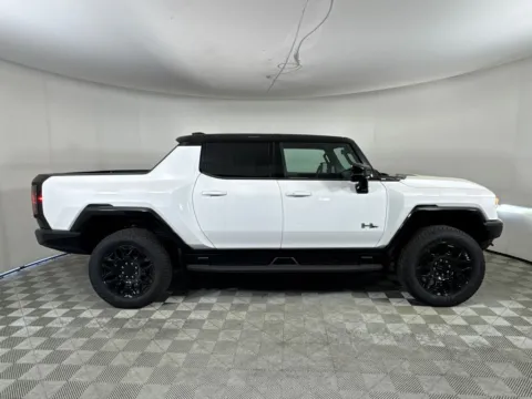 More photos of 2026 GMC Hummer EV Pickup 2X at ALM GMC South, GA