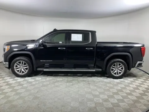 More photos of 2021 GMC Sierra 1500 SLT at ALM GMC South, GA