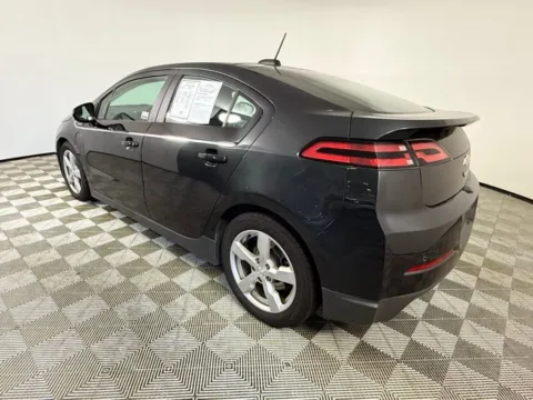 More photos of 2015 Chevrolet Volt at ALM GMC South, GA