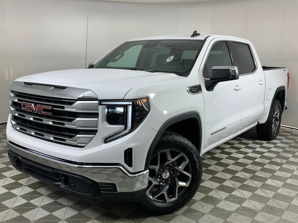 2026 GMC Sierra 1500 SLE's photo