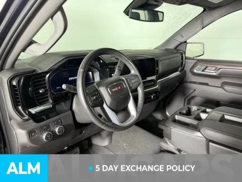 More photos of 2022 GMC Sierra 1500 SLT at ALM GMC South, GA