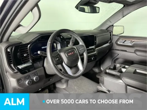 More photos of 2022 GMC Sierra 1500 SLT at ALM GMC South, GA