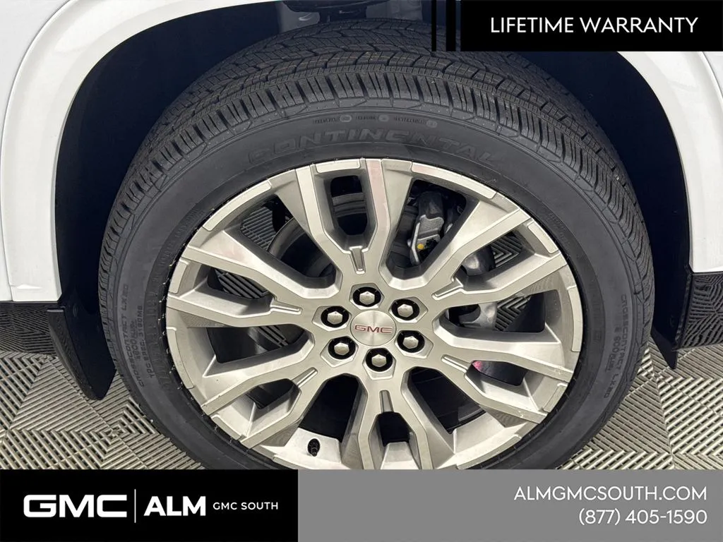 2026 GMC Acadia Denali - Photo 14