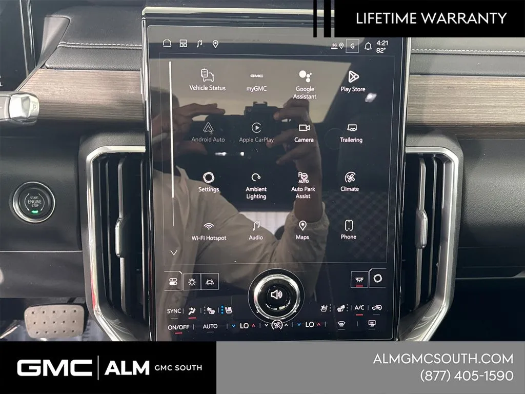 2026 GMC Acadia Denali - Photo 32