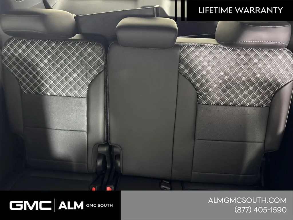 2026 GMC Acadia Denali - Photo 25