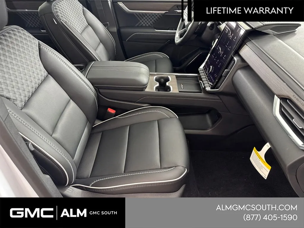 2026 GMC Acadia Denali - Photo 15