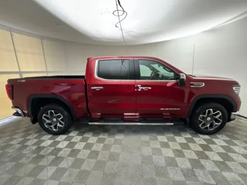 More photos of 2026 GMC Sierra 1500 SLT at ALM GMC South, GA