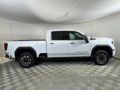 More photos of 2026 GMC Sierra 2500HD Denali Ultimate at ALM GMC South, GA