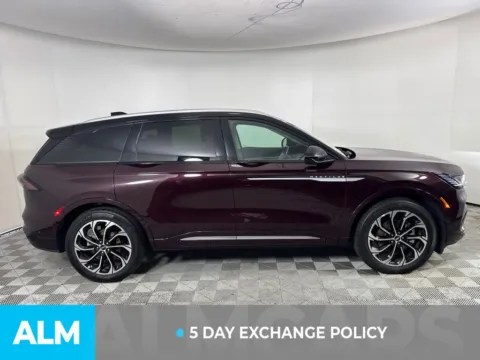 More photos of 2024 Lincoln Nautilus Reserve at ALM GMC South, GA