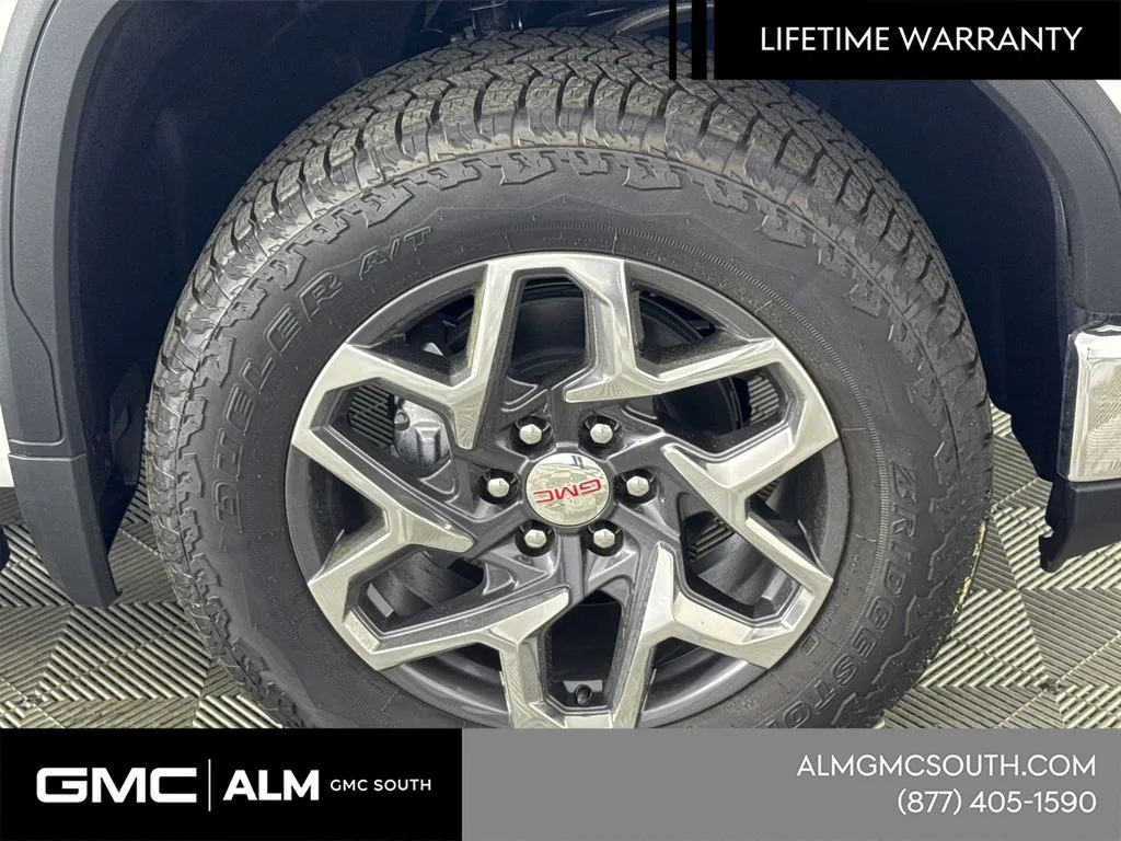 2026 GMC Sierra 1500 SLT - Photo 14