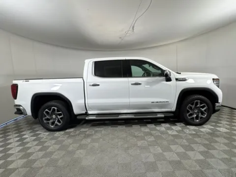 More photos of 2026 GMC Sierra 1500 SLT at ALM GMC South, GA