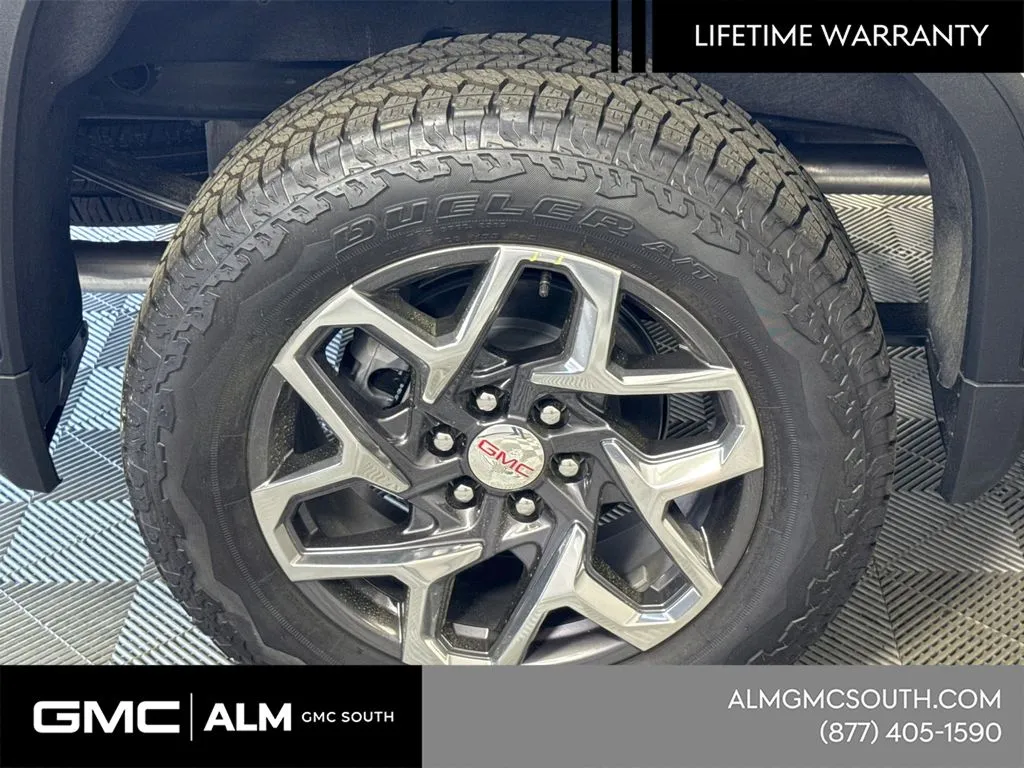 2026 GMC Sierra 1500 SLT - Photo 19