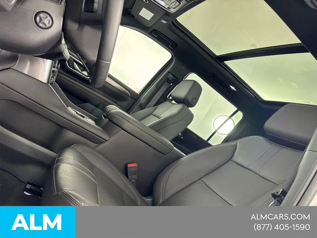 2024 Chevrolet Suburban RST - Photo 40