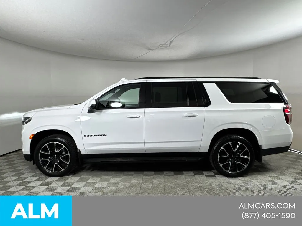 2024 Chevrolet Suburban RST - Photo 11
