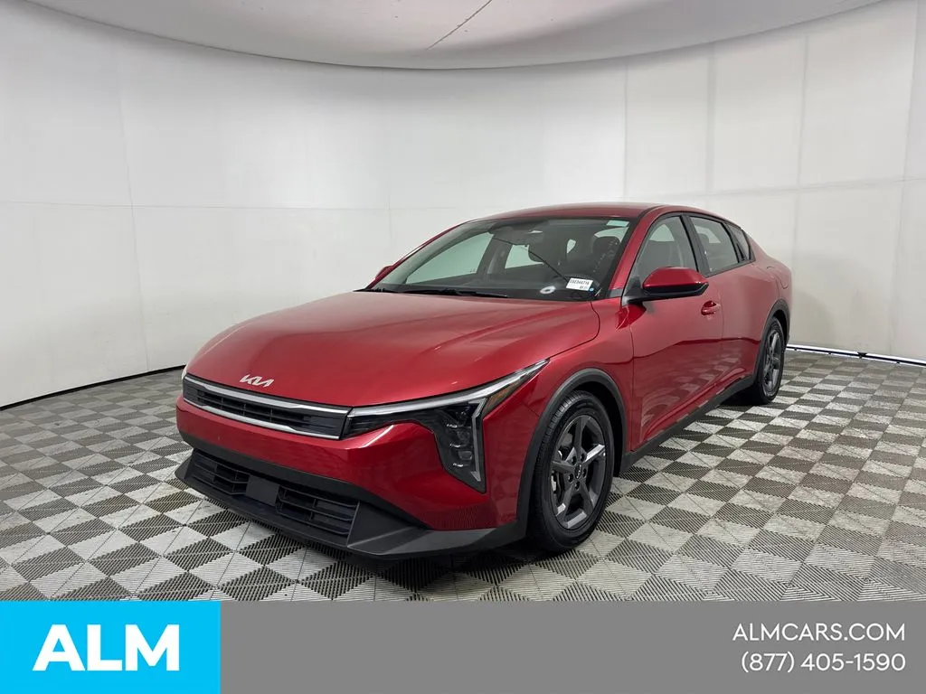 2025 Kia K4 LXS