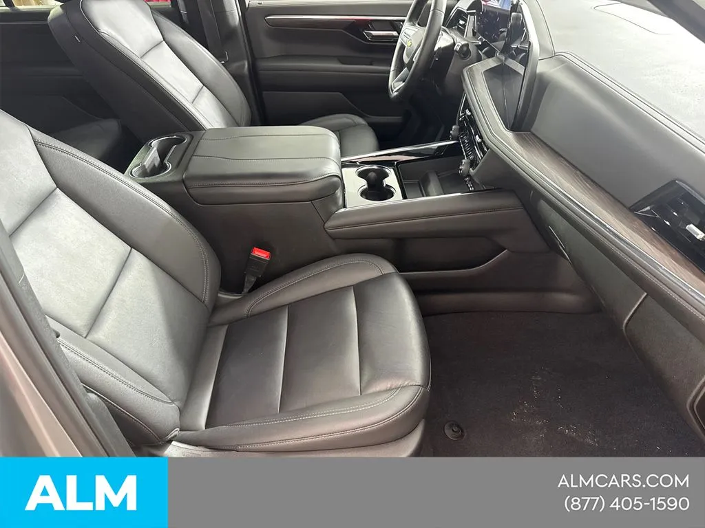 2025 Chevrolet Tahoe LT - Photo 17
