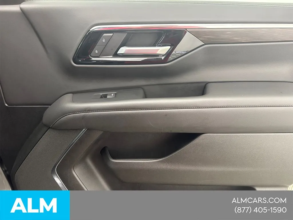 2025 Chevrolet Tahoe LT - Photo 18