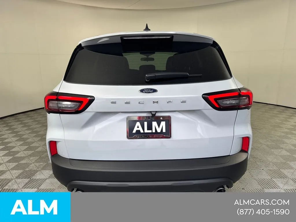 2026 Ford Escape ST-Line - Photo 8