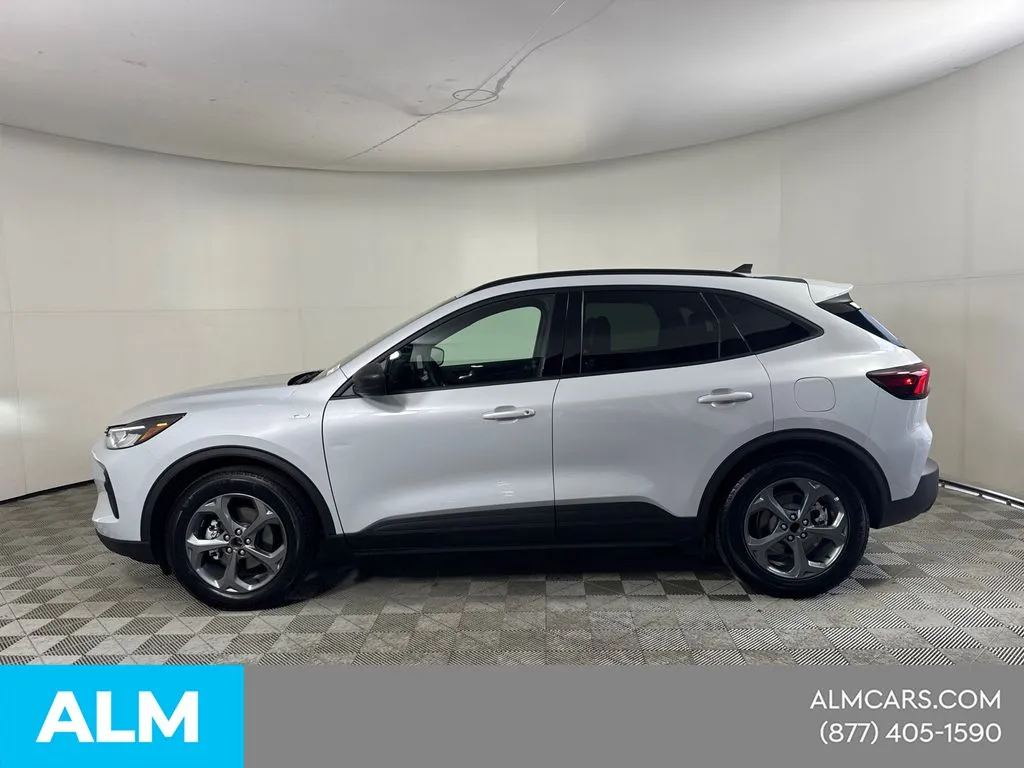 2026 Ford Escape ST-Line - Photo 10