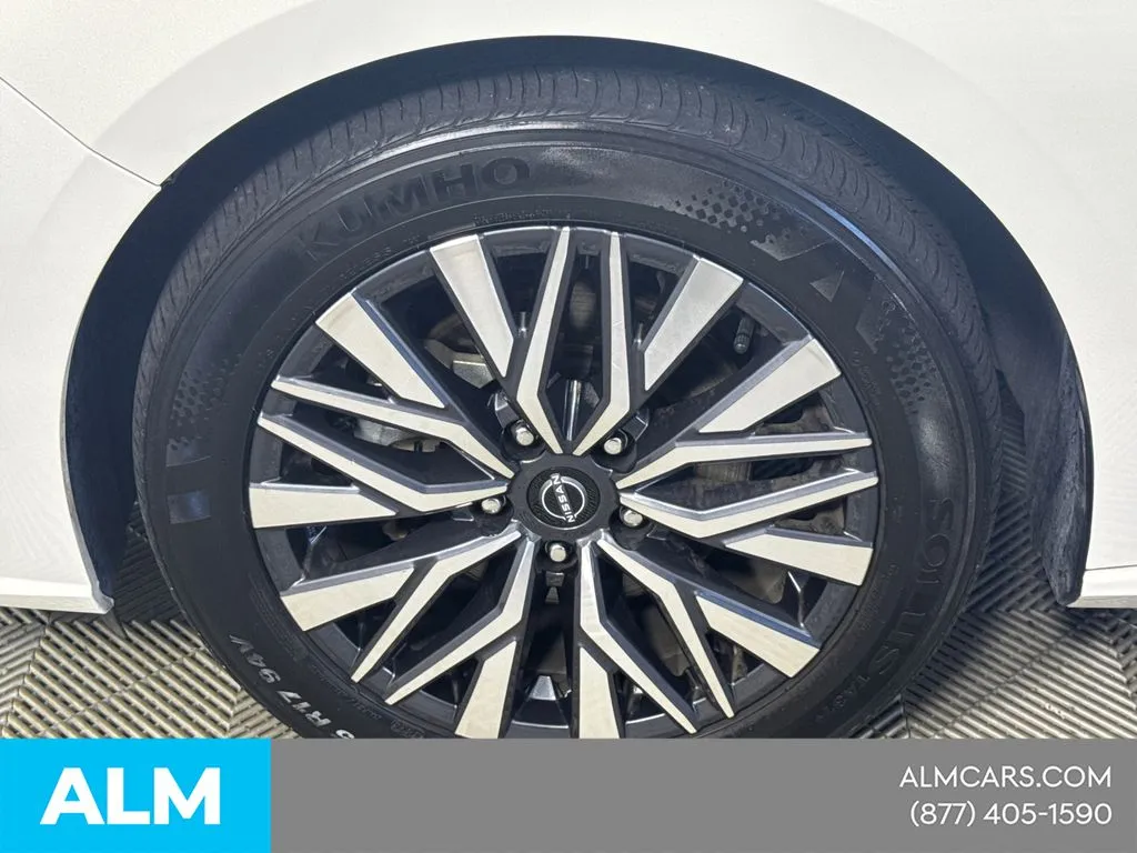 2025 Nissan Altima SV - Photo 14