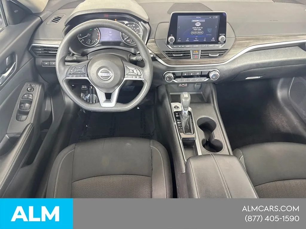 2025 Nissan Altima SV - Photo 25
