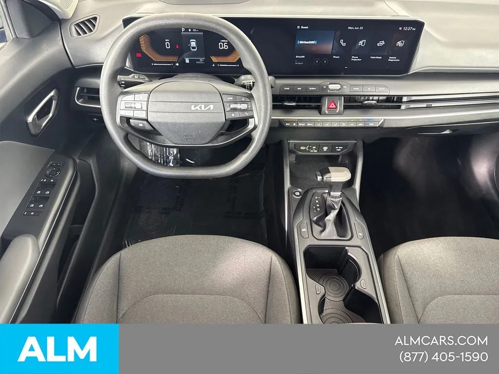 2025 Kia K4 LXS - Photo 26