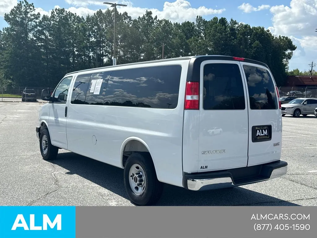 2025 GMC Savana Passenger LT - Photo 9