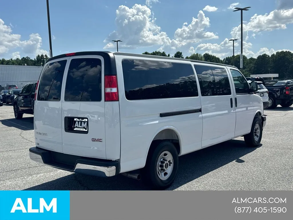 2025 GMC Savana Passenger LT - Photo 6