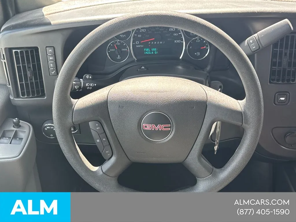 2025 GMC Savana Passenger LT - Photo 22