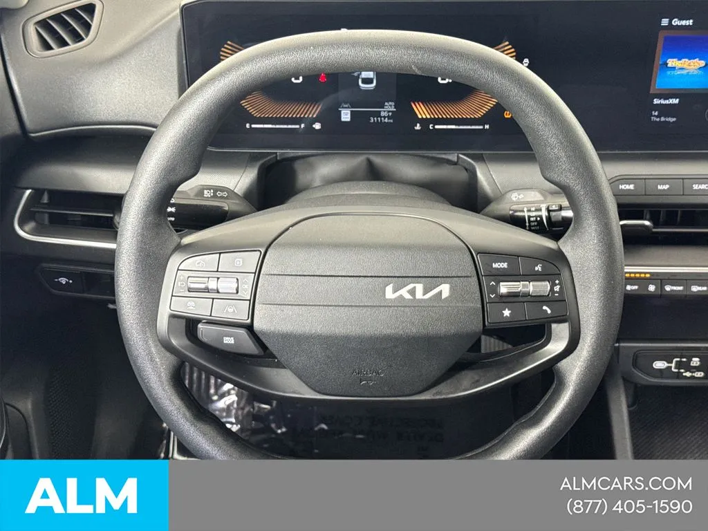 2025 Kia K4 LXS - Photo 27