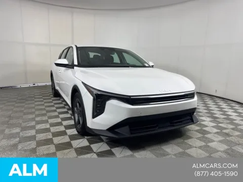 More photos of 2025 Kia K4 LXS at ALM GMC South, GA
