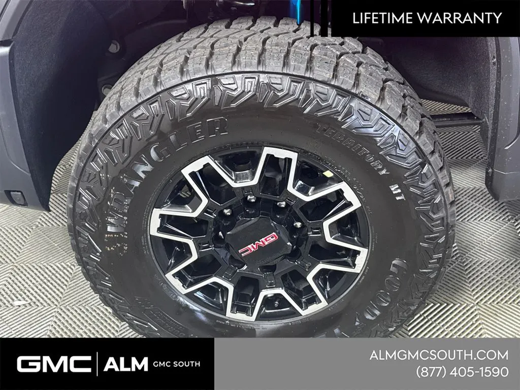 2026 GMC Sierra 2500HD AT4X - Photo 13